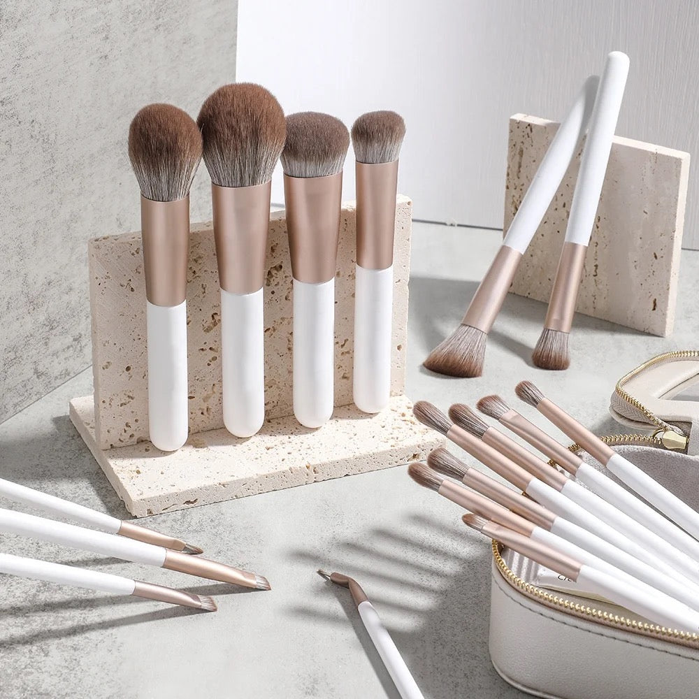 LC Professional Brush Set White